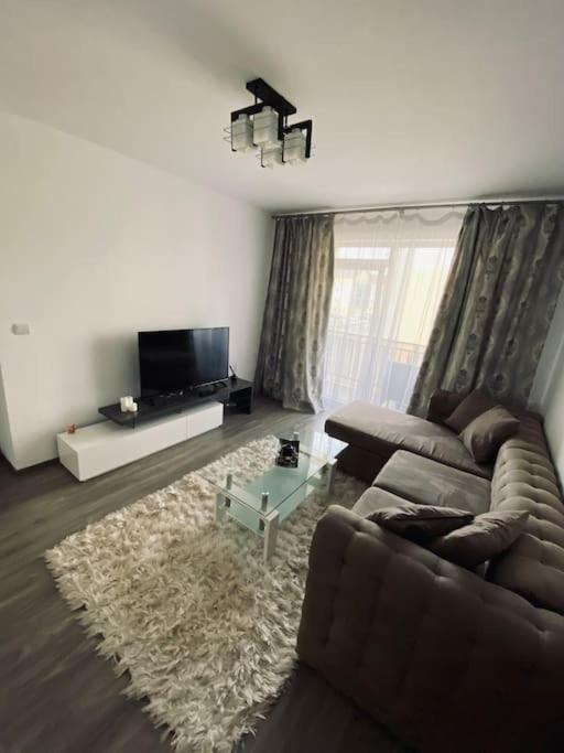 Apartament 2 Camere Modern Si Confortabil Giroc Buitenkant foto